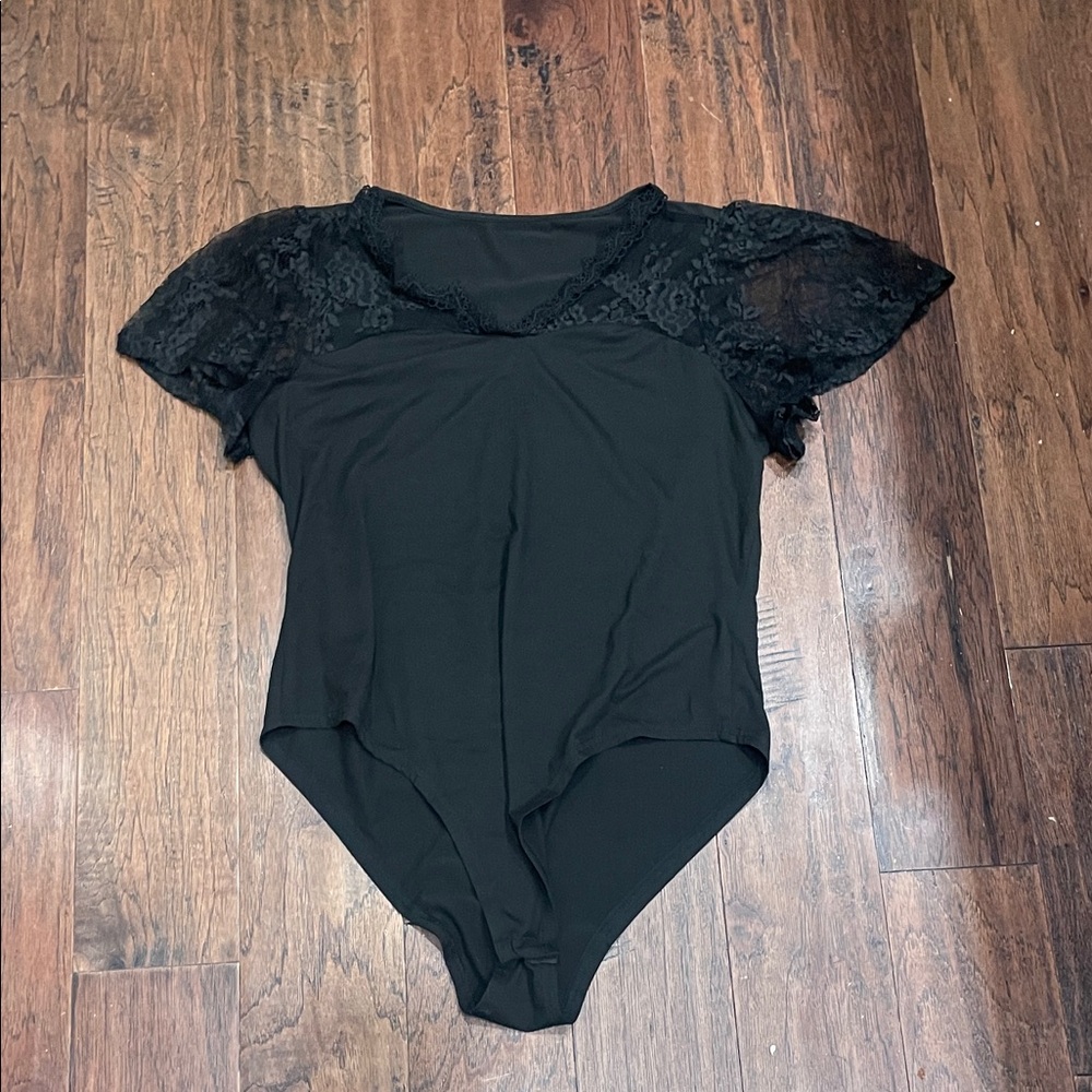 SHEIN Black Lace Sleeve Bodysuit
